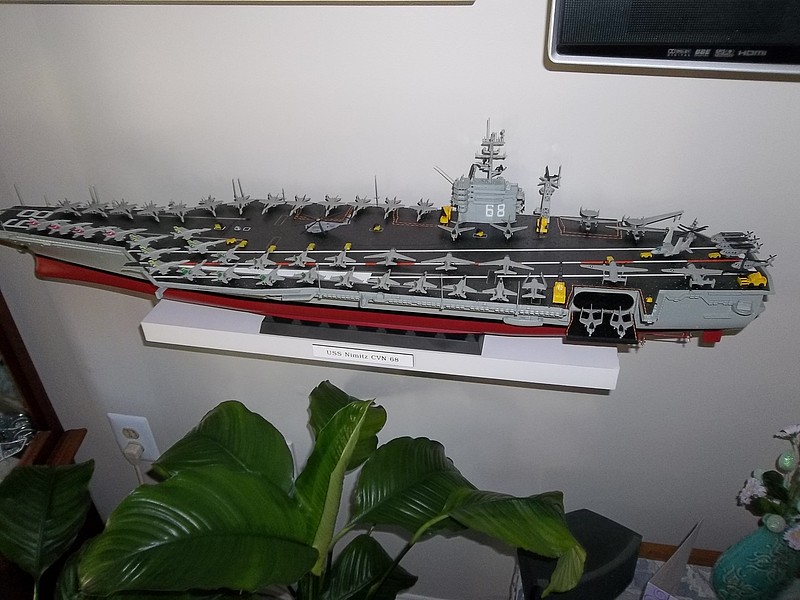 USS Nimitz CVN68 1975 Aircraft Carrier -- Plastic Model Military Ship ...