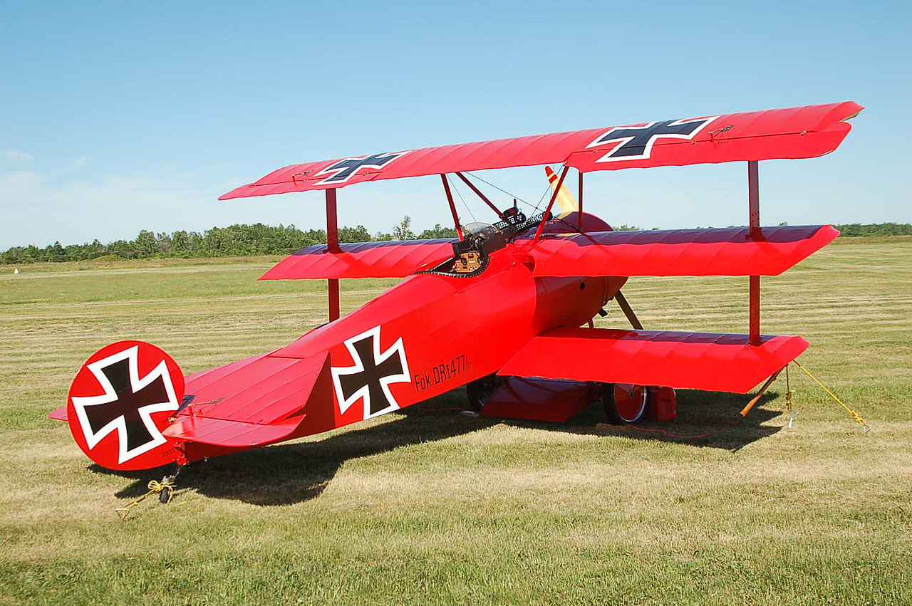 Fokker DR.I Manfred Von Richthofen Triplane -- Plastic Model Airplane ...