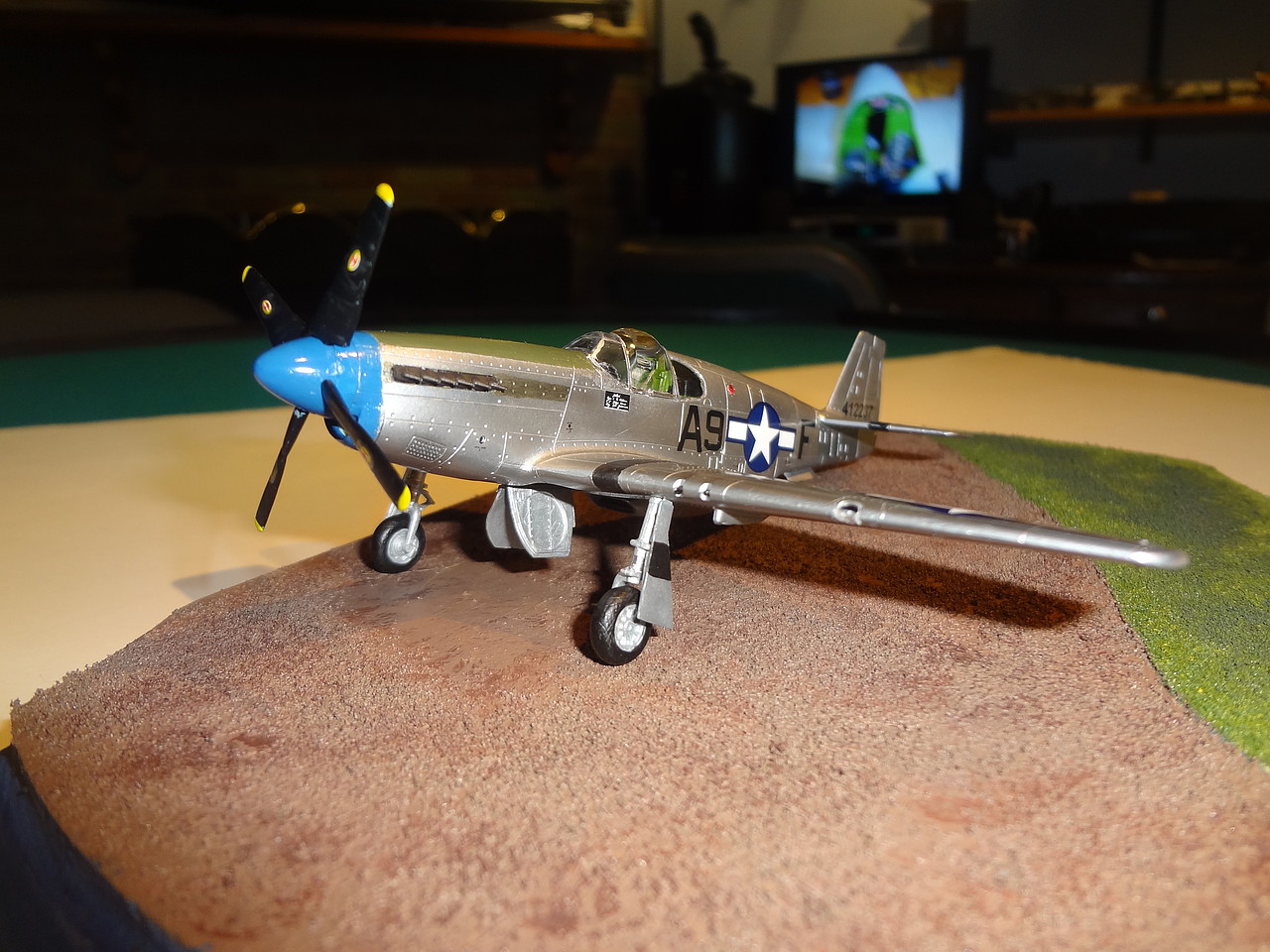 Gallery Pictures Academy P51B Mustang Fighter Plastic Model Airplane ...