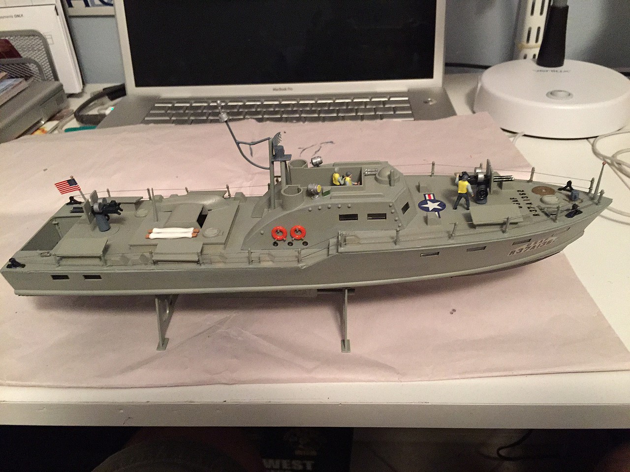 Air Force Military Rescue Boat -- Plastic Model Ship Kit -- 1/72