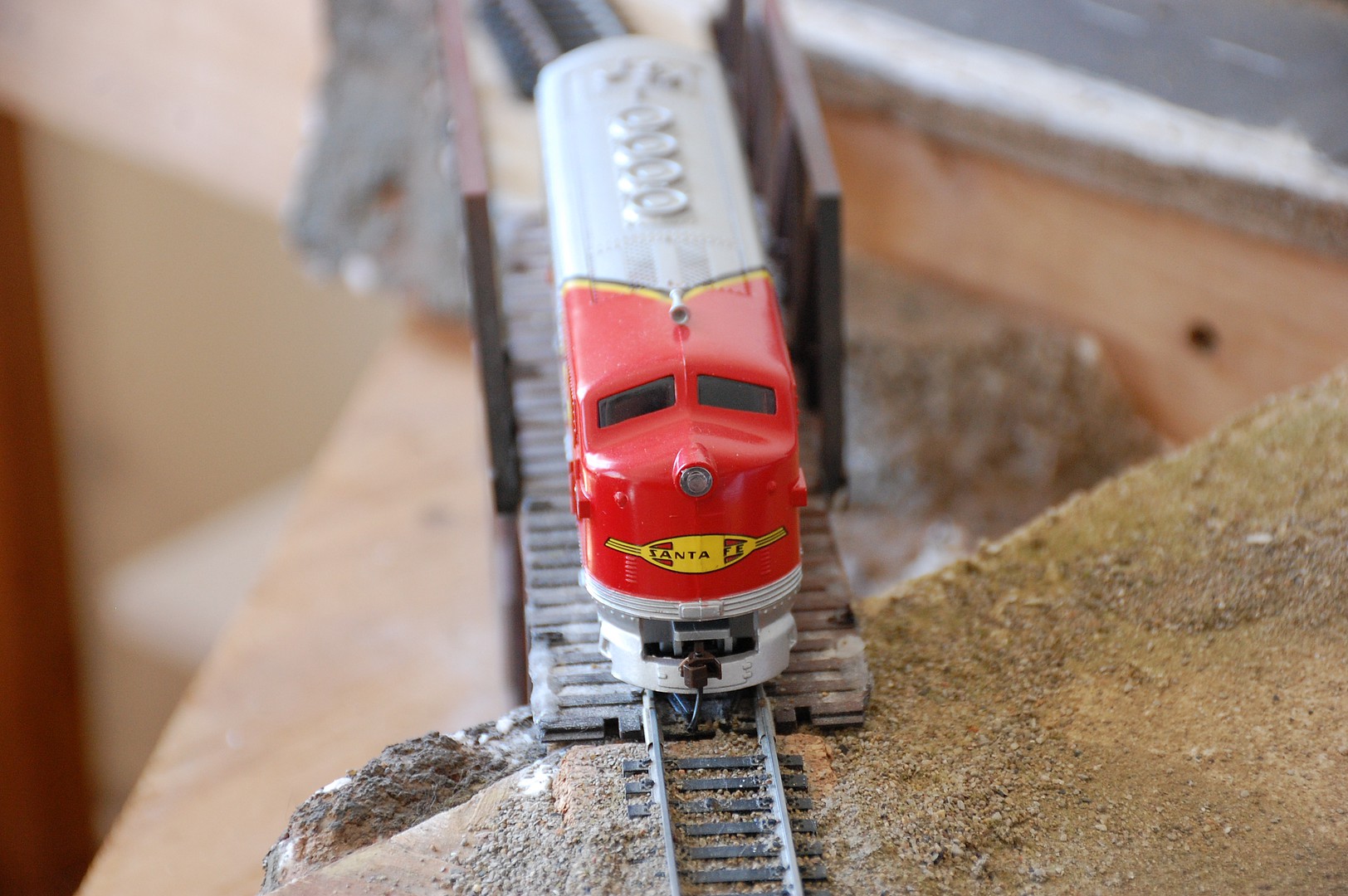 Diesel F2-A Dual Drive AT&SF -- HO Scale Model Railroad Locomotive ...