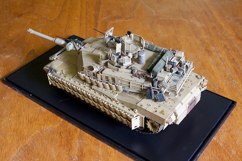 US M1A2 SEP Abrams Tusk II Tank Plastic Model Military Vehicle Kit