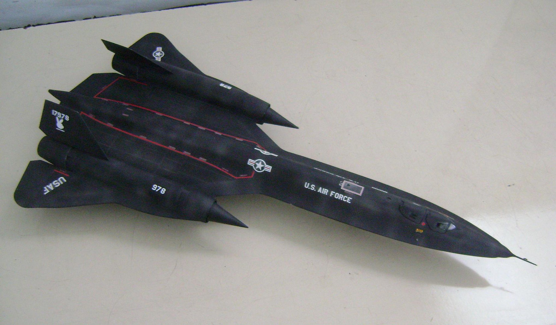 Lockheed SR 71 Blackbird Model Kit