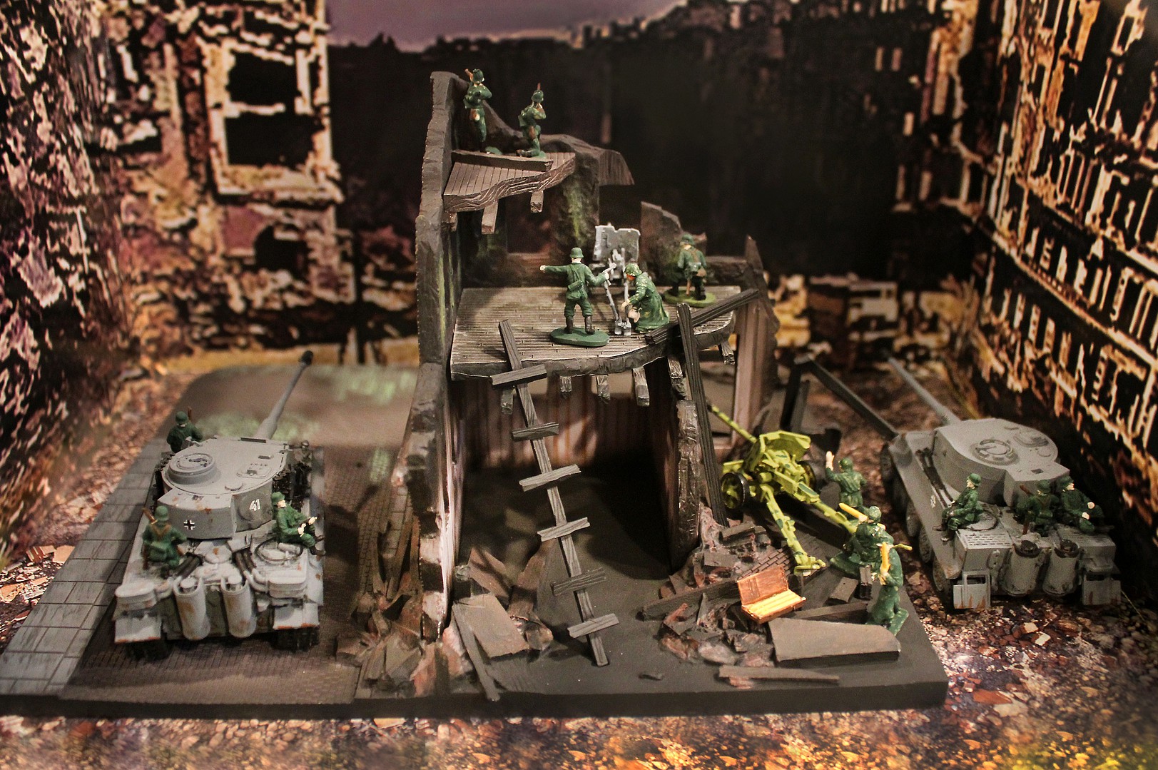 WWII Bombed Out Building Plastic Model Military Diorama 1/72