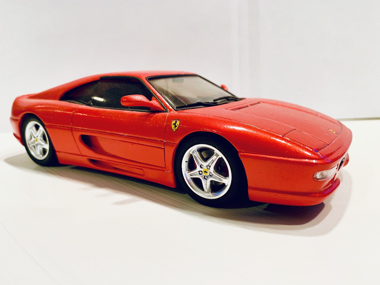 OCCASION sans boite FERRARI F355 Spider rouge / int noir 1/18
