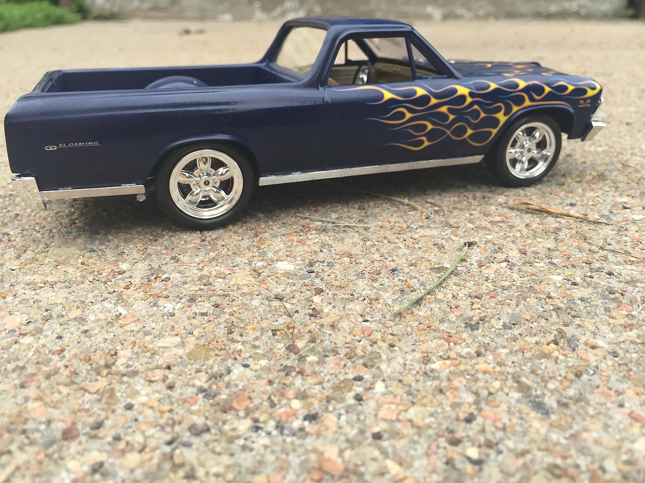 1966 Chevy El Camino 2 'n 1 -- Plastic Model Car Kit -- 1/25 Scale ...