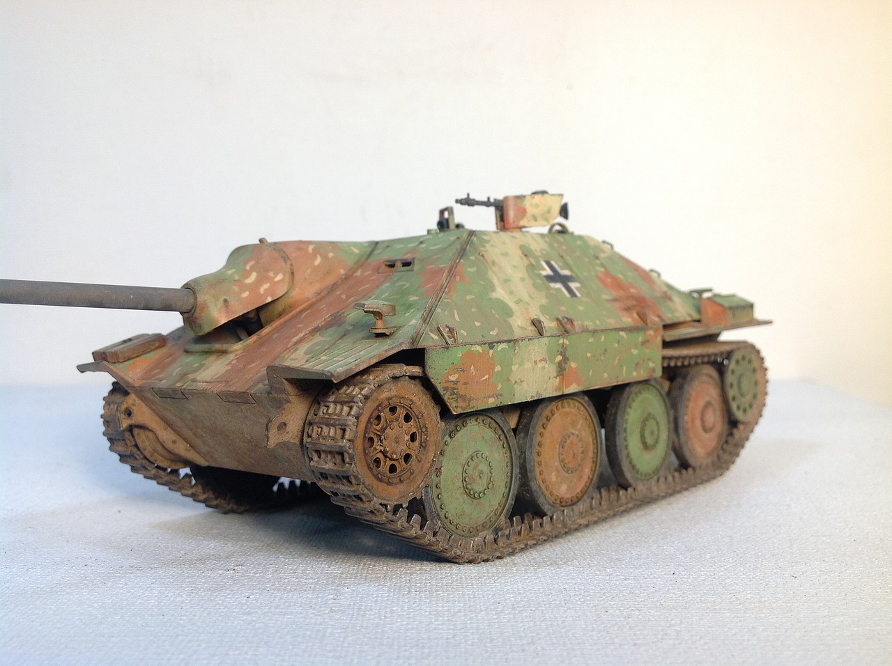 German TD Hetzer Mid Prod. w/ABER PE -- Plastic Model Military Vehicle ...