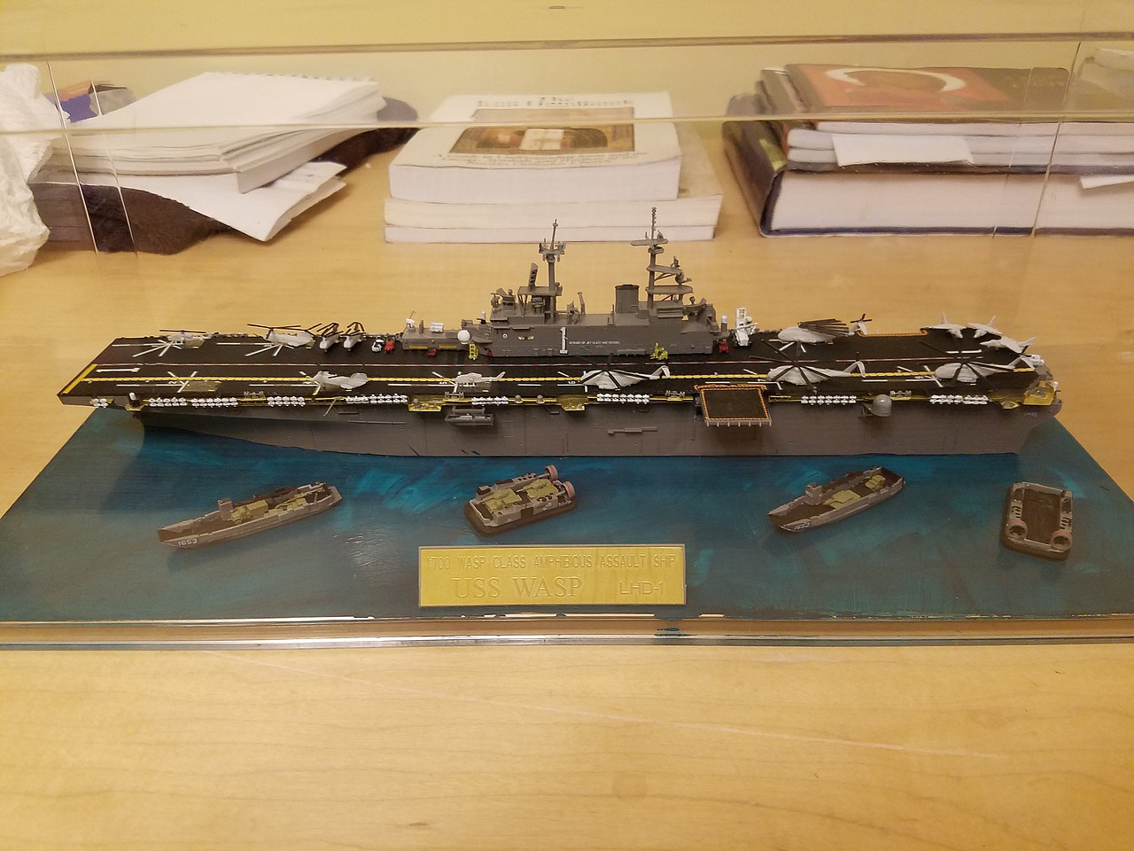 USS Wasp LHD-1 -- Plastic Model Military Ship Kit -- 1/700 Scale ...