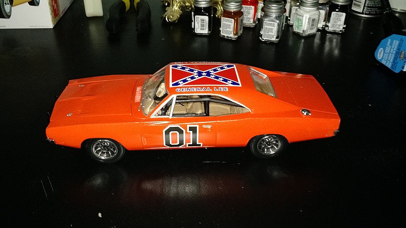 1969 General Lee Charger -- Plastic Model Car Kit -- 1/25 Scale - #706 ...