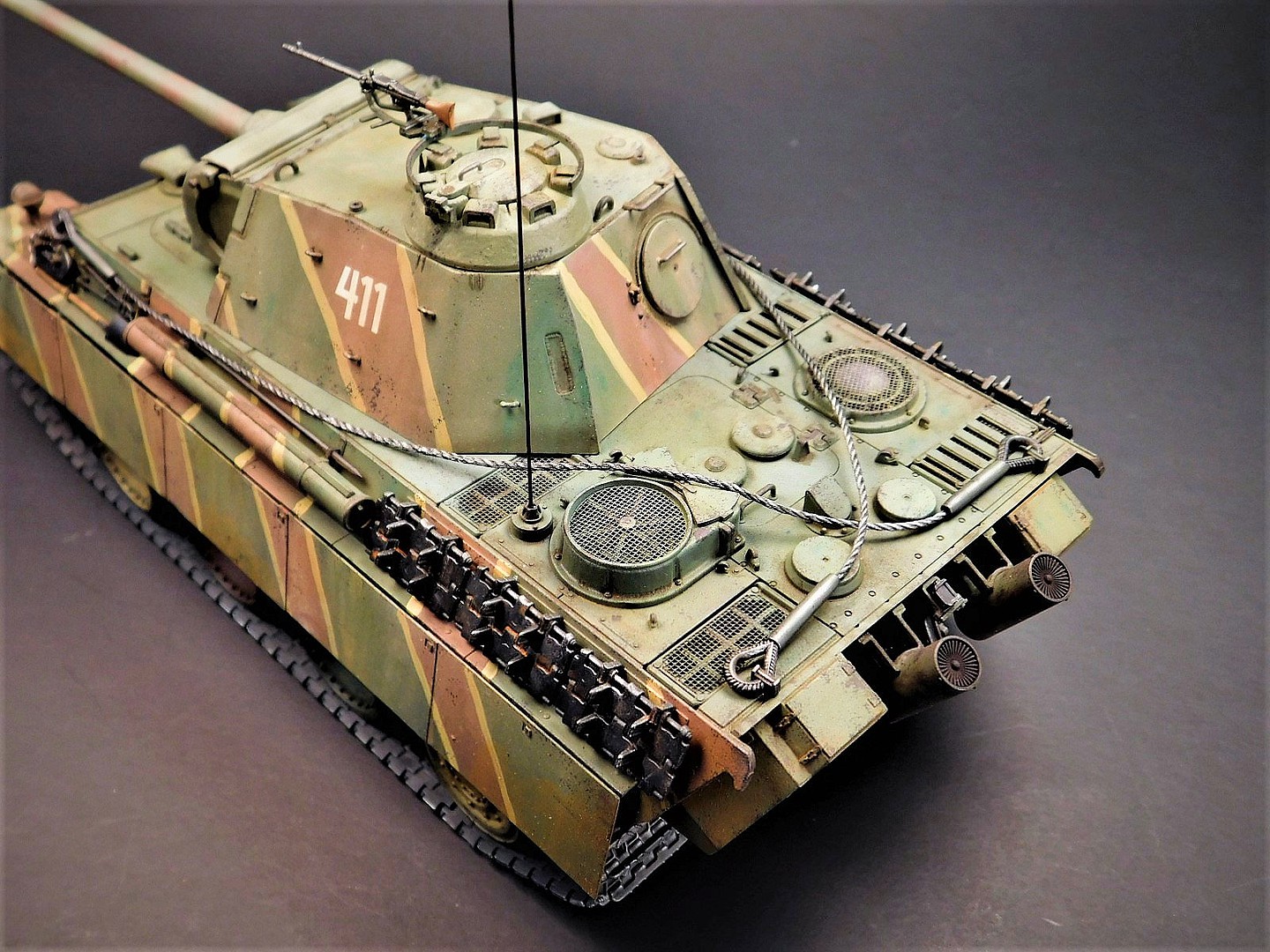 ACADEMY PZ.KPFW.V Panther Ausf.g, escala 1/35, kits de modelo