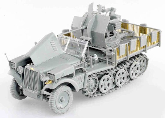 Dragon Models DML 6224 1/35 Sd.Kfz.251/7 Ausf.C Pionierpanzerwagen 3 i