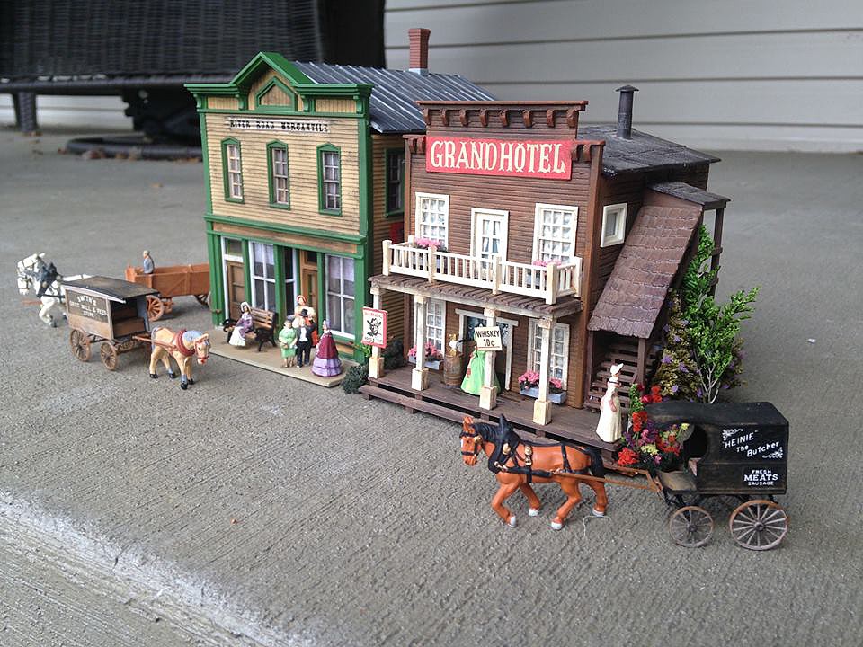 River Road Mercantile Kit HO Scale Model Railroad Building