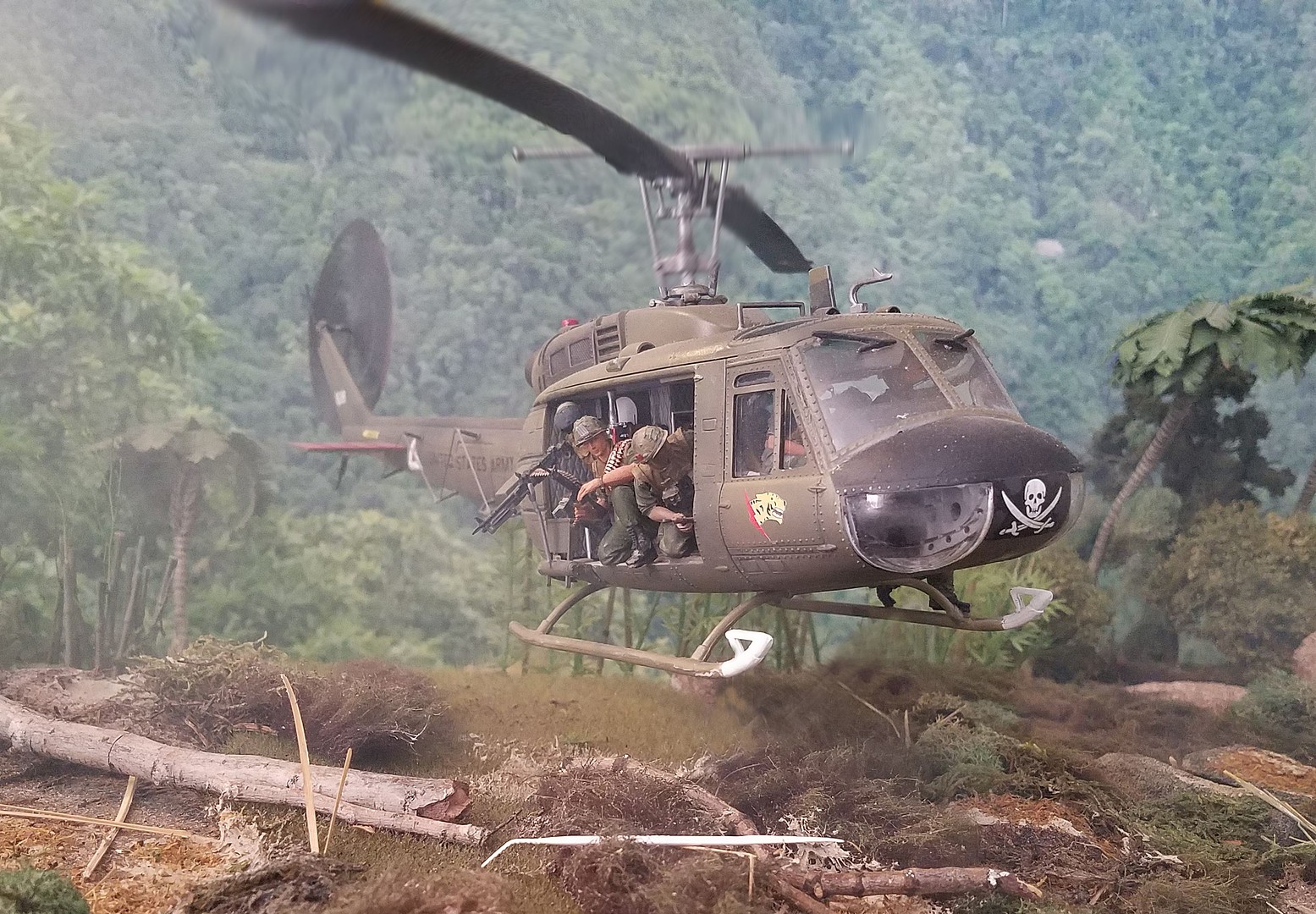 1 35 scale huey helicopter 1 35 scale huey helicopter
