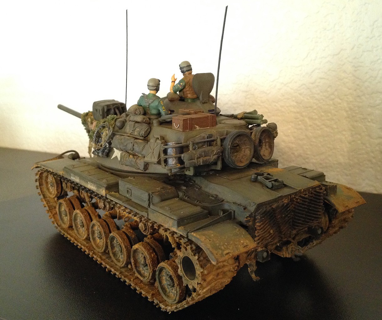 US Tank M60A1 -- Plastic Model Military Vehicle Kit -- 1/35 Scale ...