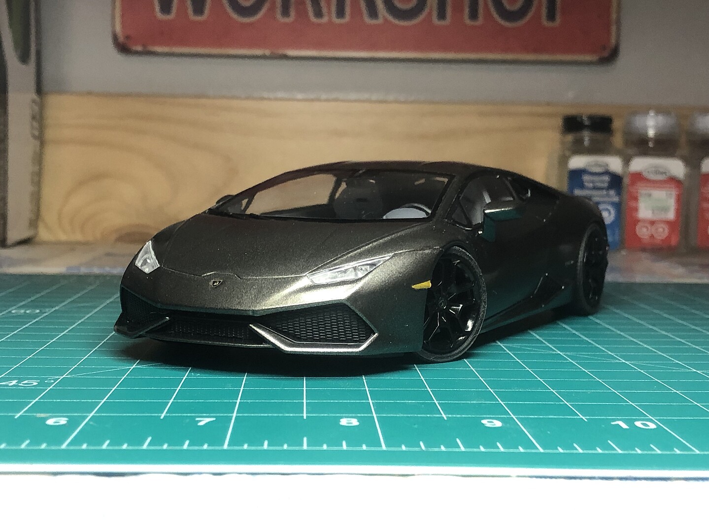 2014 Lamborghini Huracan LP610-4 Sports Car -- Plastic Model Car ...