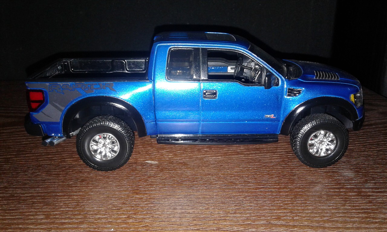 2013 Ford F 150 Svt Raptor Snap Tite Plastic Model Truck Kit 125 Scale 851233 