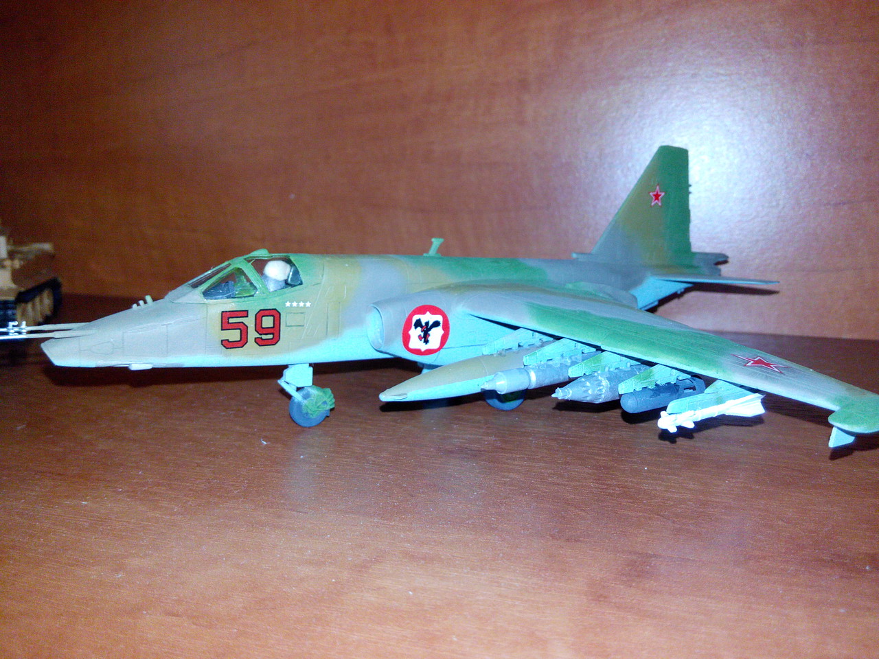 Sukhoi Su25UB Aircraft -- Plastic Model Airplane Kit -- 1/72 Scale ...