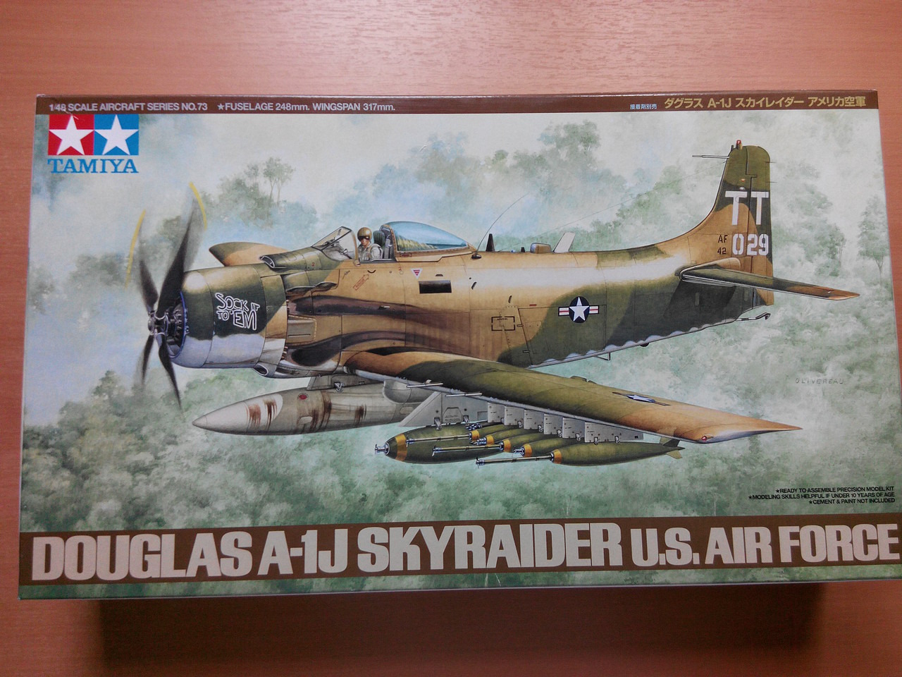 1/48 SCALE DOUGLAS A-1J SKYRAIDER™ USAF
