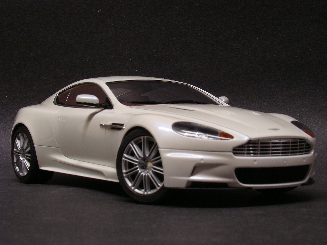 Aston Martin DBS w/ Photo Etched Sportscar -- Plastic Model Car Kit ...