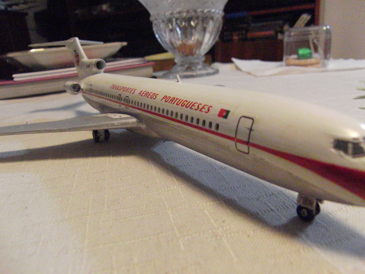 Boeing 727 -- Plastic Model Airplane Kit -- 1/144 Scale -- #04177 ...