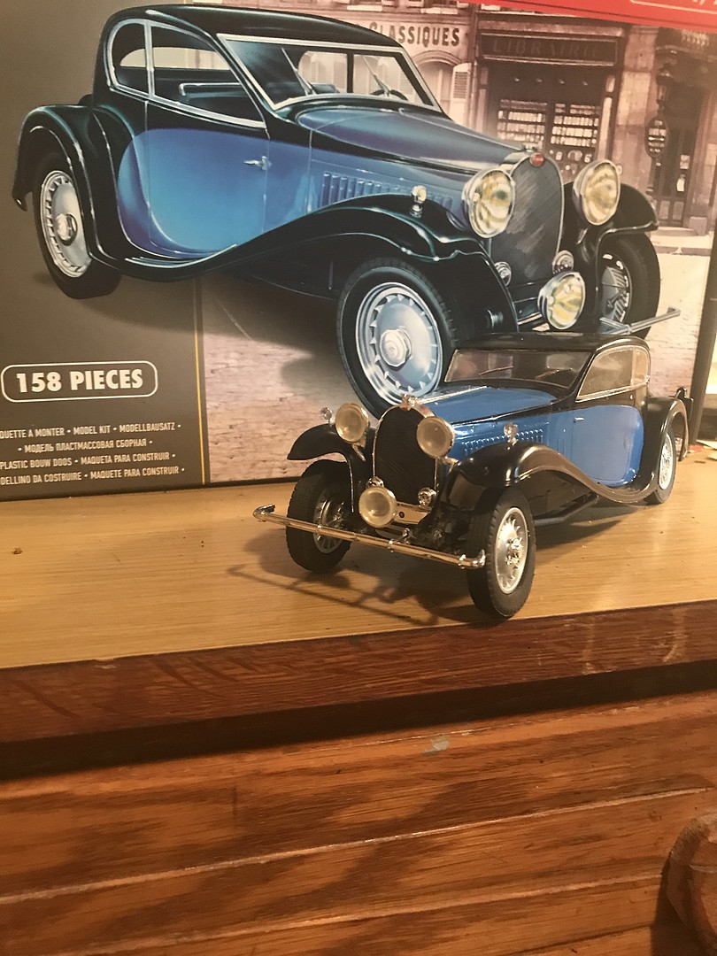 Heller - 80706 - Maquette - Voiture - Bugatti T.50 - Echelle 1/24 -  Classique : : Jeux et Jouets