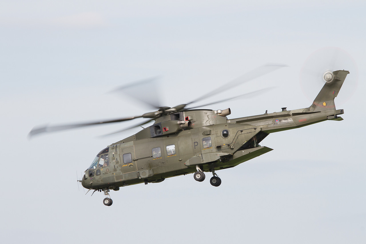 Merlin HC3 Plastic Model Helicopter Kit 1/72 Scale 551316