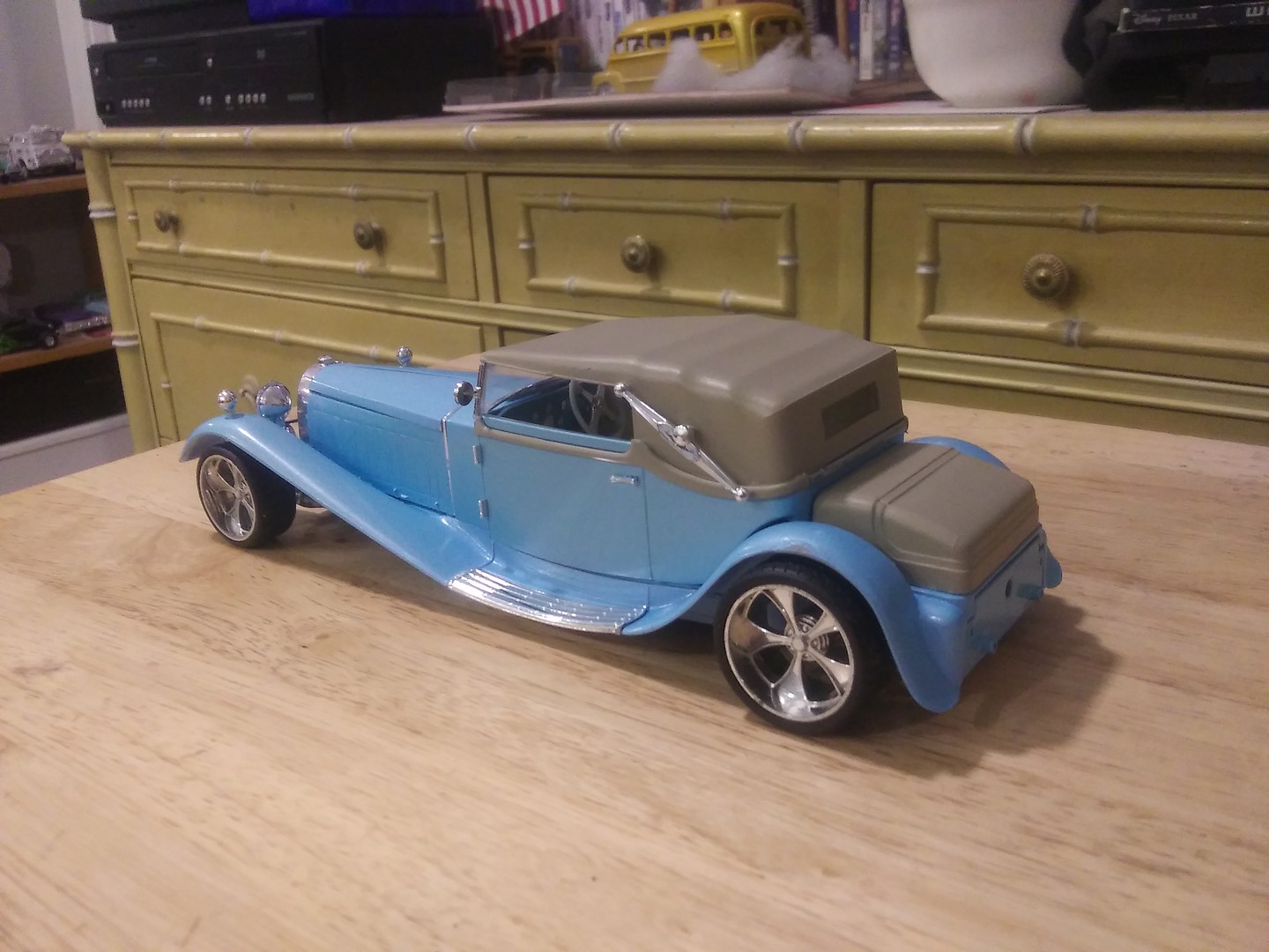 bugatti model car kits