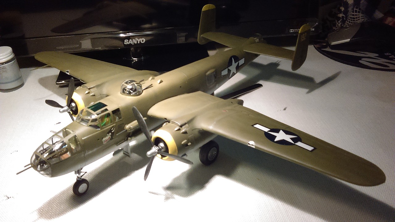 B25J Mitchell Bomber -- Plastic Model Airplane Kit -- 1/48 Scale ...