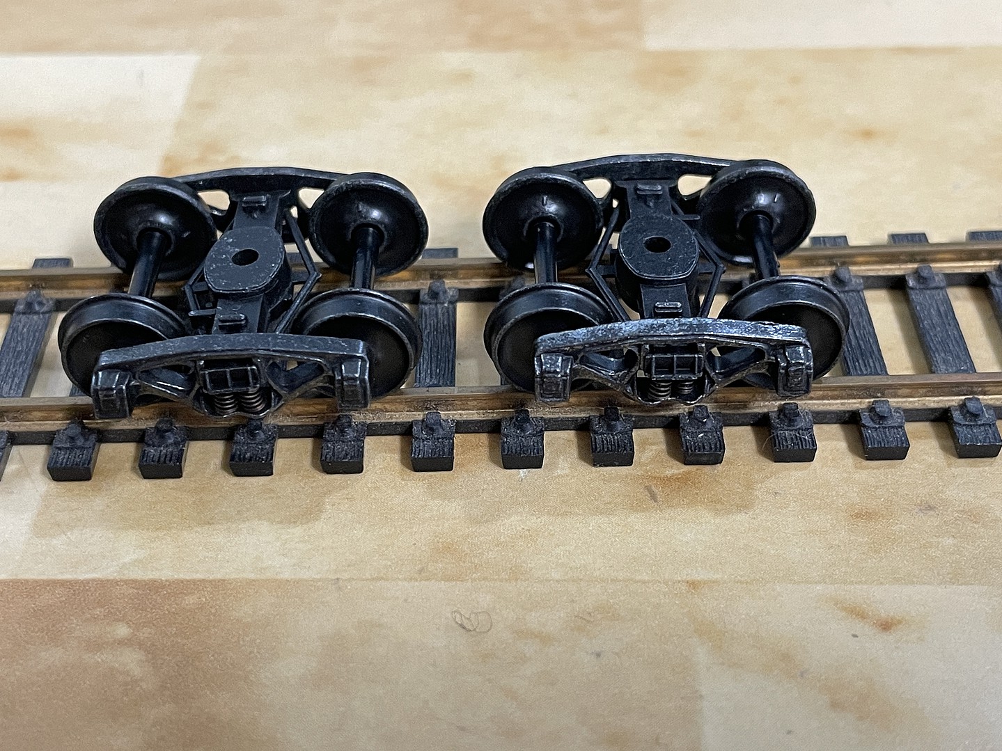 Bettendorf Trucks Standard HO Scale Model Train Truck 500